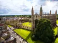 Vue aérienne de King's College, Cambridge, un exemple des universités en Angleterre qui acceptent les étrangers.