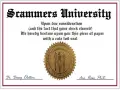 Diplôme humoristique de "Scammers University" pour une université de personnes peu scrupuleuses. Le texte mentionne "votre chèque a été encaissé".