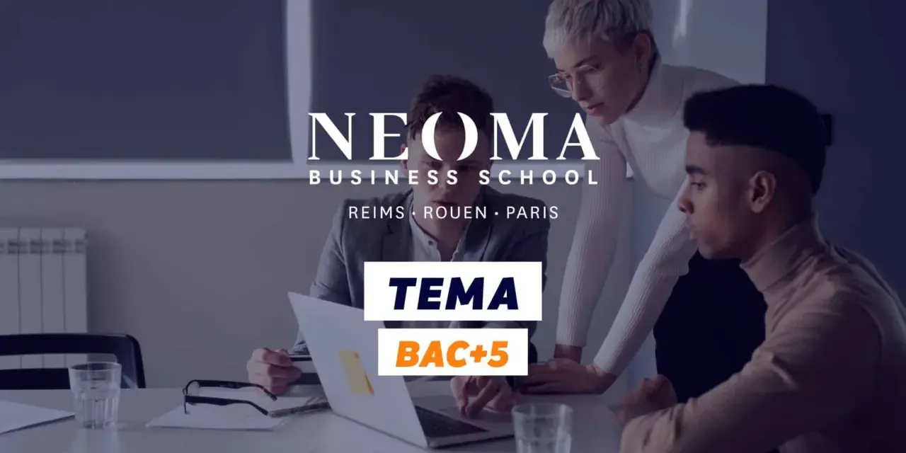 Étudiants en réunion pour le programme MSC Business Analytics NEOMA.