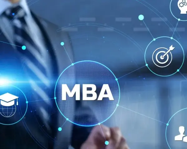 Un homme d'affaires interagit avec un réseau d'icônes représentant la réussite, la croissance et l'éducation, symbolisant les programmes MBA en ligne.