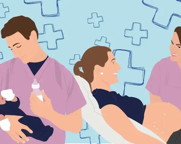 Un homme et une femme en uniforme rose s'occupent d'une femme enceinte et d'un bébé. Une scène d'étude sage femme.